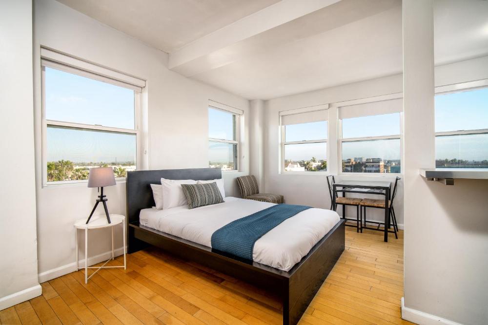 Room with Partial Ocean View interior